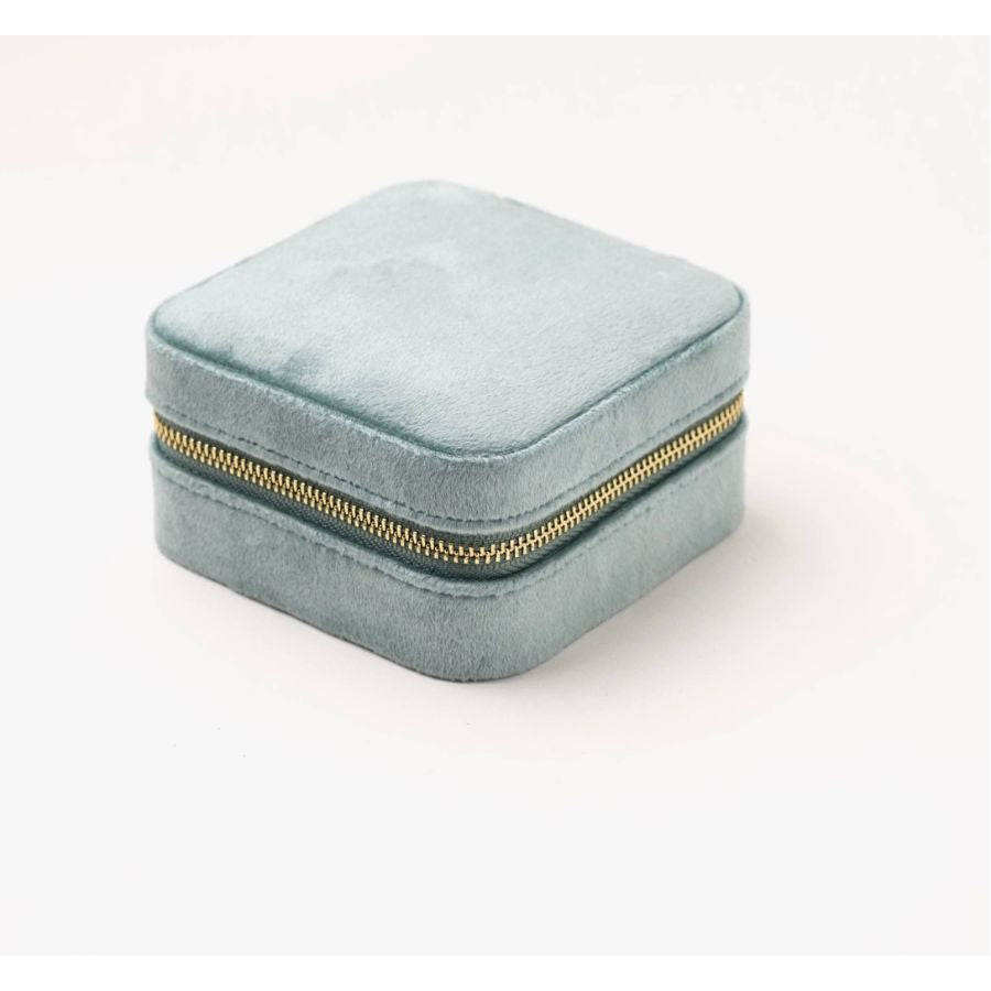 Square bon voyage jewellery case closed