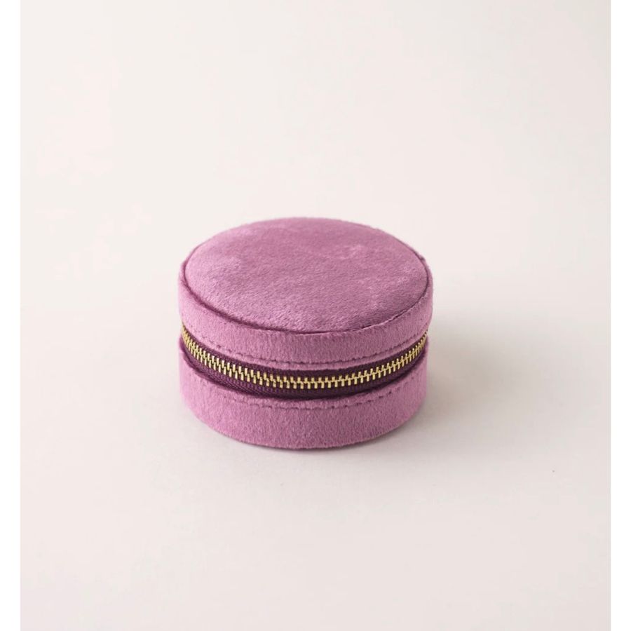 Plum circle bon voyage jewellery case closed