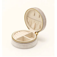 Creme  Circle bon voyage jewellery case