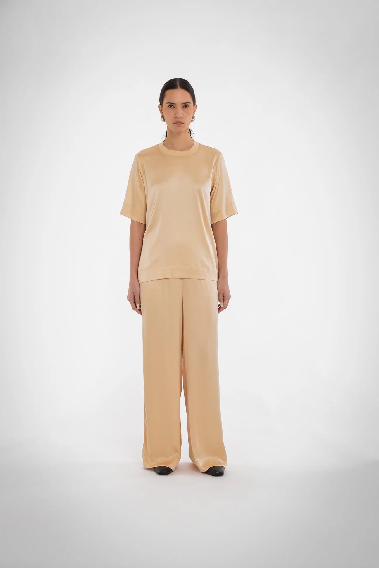 True pant in shifting sand by Paper Label