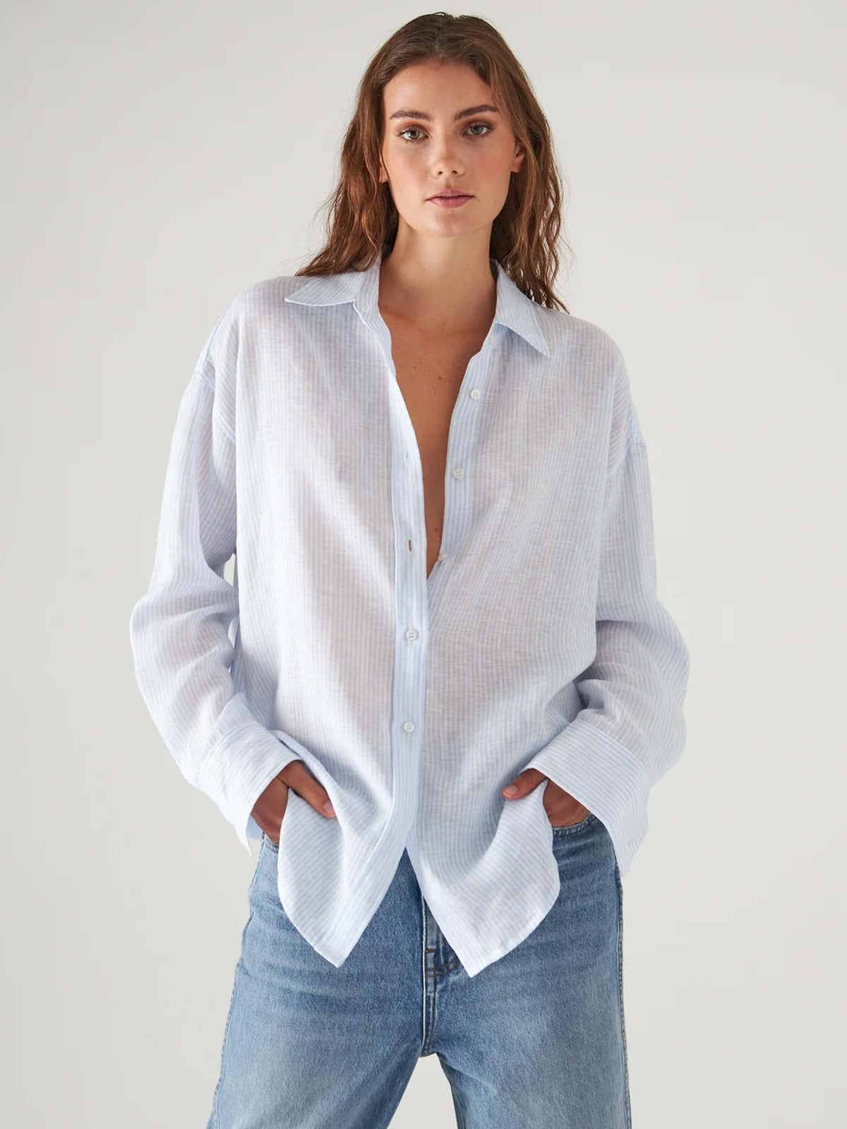 Patrick Assaraf Linen Boyfriend Shirt in Seaside Blue 
