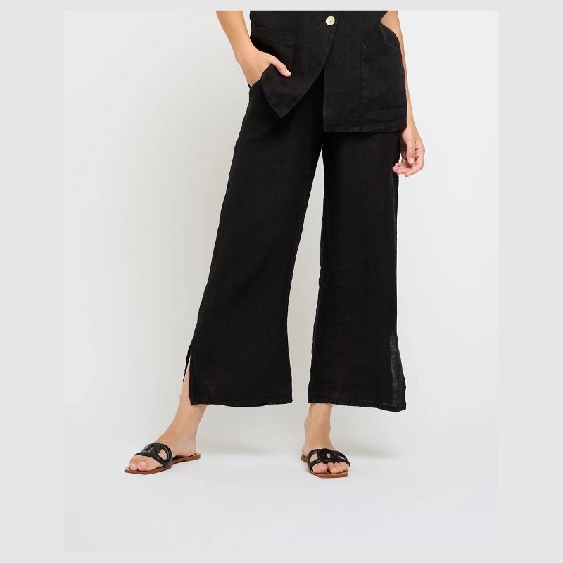 Summer Chic- The marine Pant by Sanctuary Clothing in light blue denim.