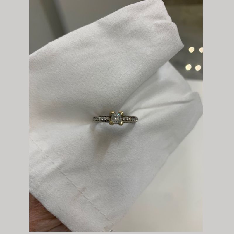 18k Diamond ring