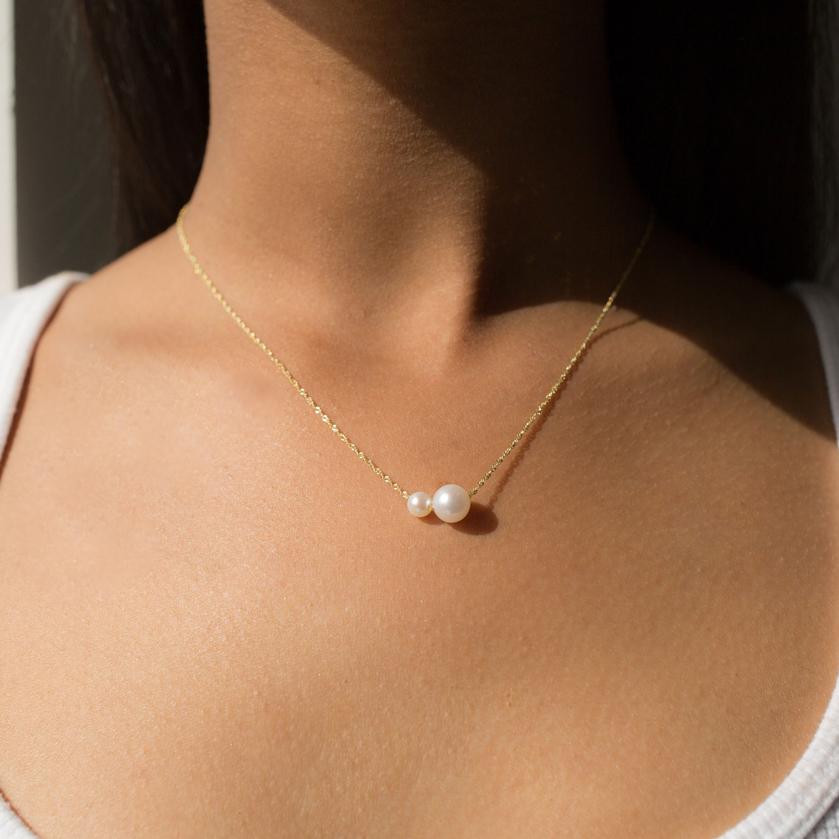 Poppy Finch Double Pearl Necklace on morel 