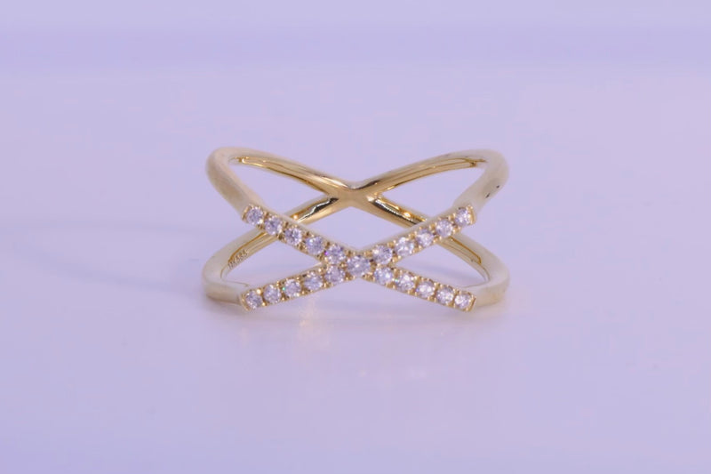 Single side X Diamond Ring in 14kt yellow gold (0.18 c)
