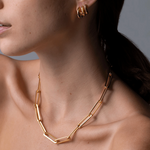 JENNY BIRD ~Stevie Chain Necklace~ Gold close up on model