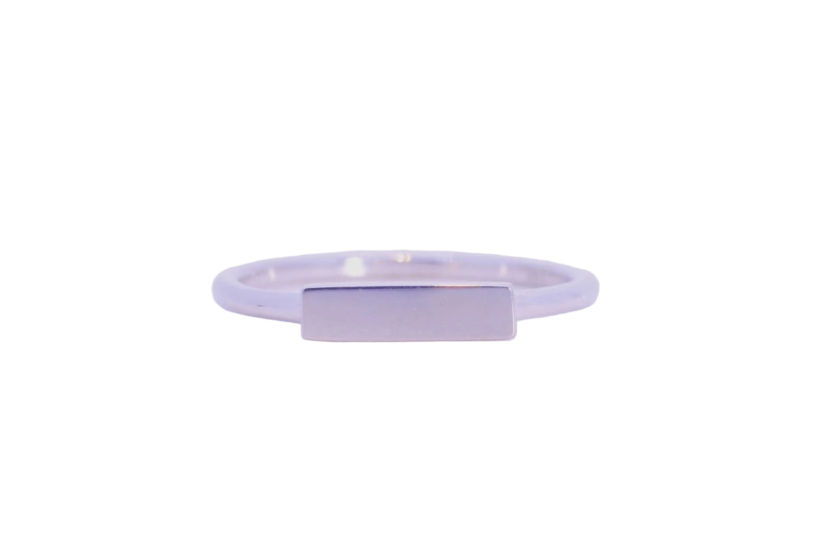 Engravable Bar ring set in 14kt yellow gold 